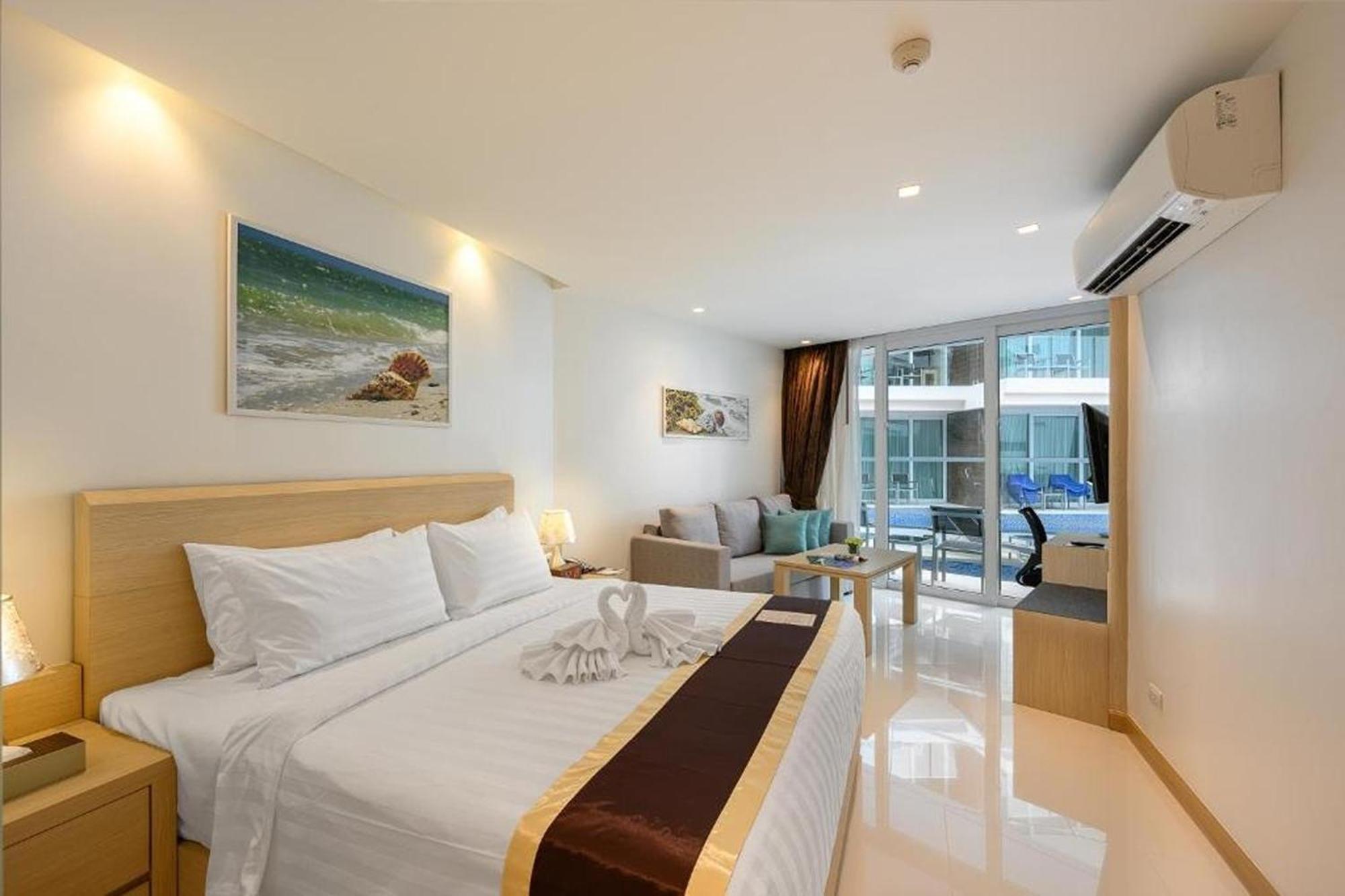 The Beachfront Hotel Phuket Rawai Zewnętrze zdjęcie