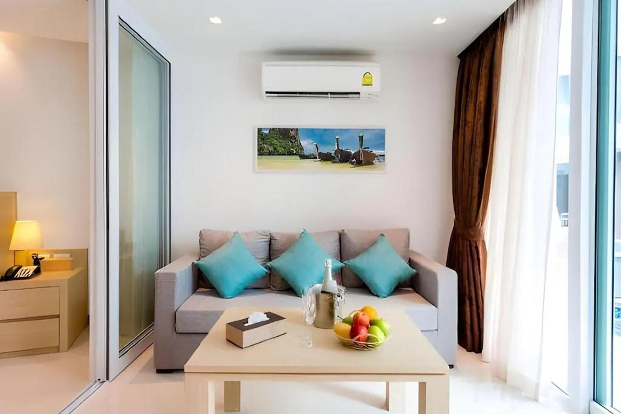 The Beachfront Hotel Phuket Rawai Zewnętrze zdjęcie